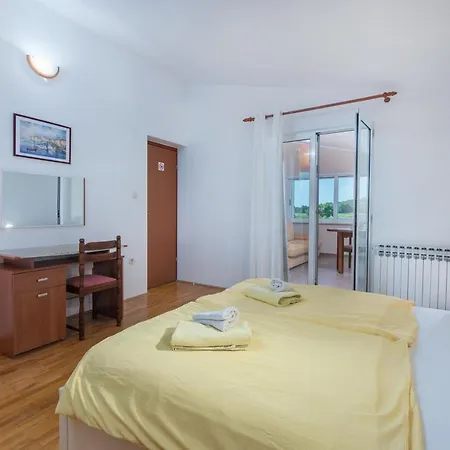 Anitavilla Porec With Pool 3* Vrvari