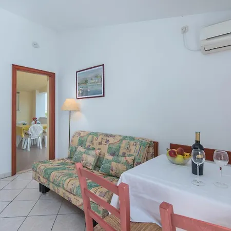 Anitavilla Porec With Pool Πανσιόν