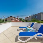 Anitavilla Porec With Pool 게스트하우스 3*