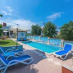 Anitavilla Porec With Pool 게스트하우스 Vrvari
