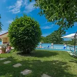 게스트하우스 Anitavilla Porec With Pool 3*