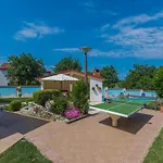 Anitavilla Porec With Pool 게스트하우스 Vrvari