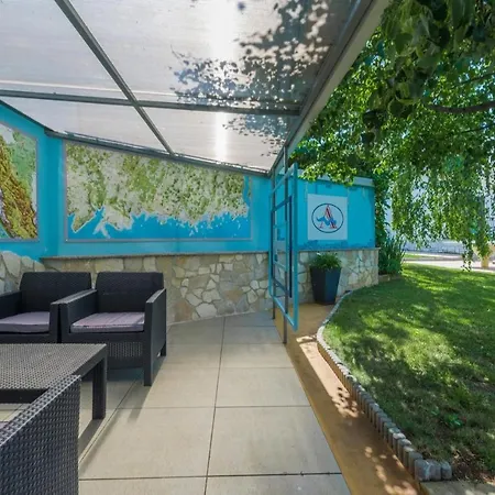 Casa de hóspedes Anitavilla Porec With Pool Vrvari