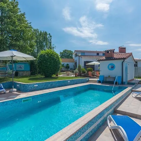 Anitavilla Porec With Pool 3* Vrvari