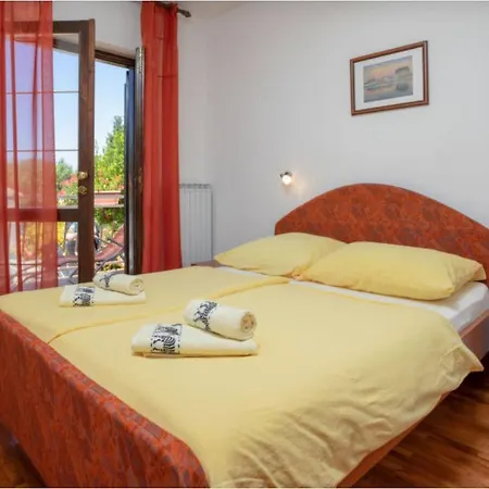 Anita With Common Pool Guest house Vrvari
