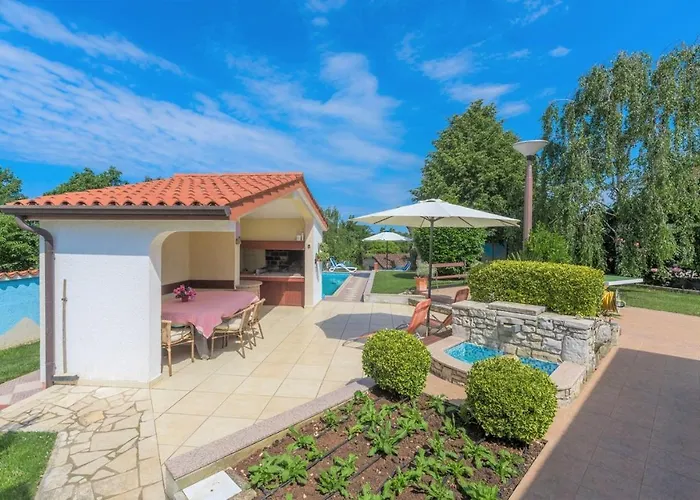 Gæstehus Anitavilla Porec With Pool Vrvari