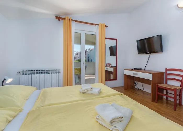 Anitavilla Porec With Pool 3*