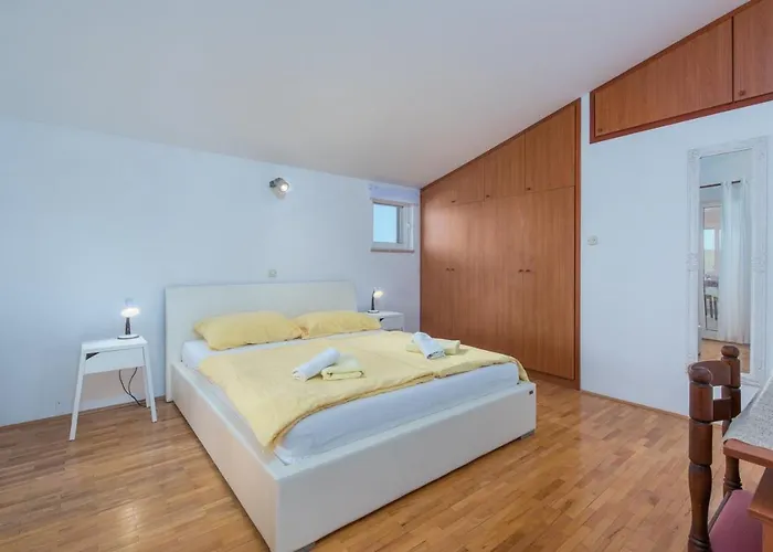 Gæstehus Anitavilla Porec With Pool