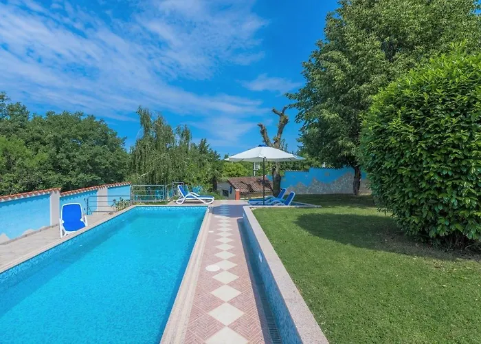 Anitavilla Porec With Pool Vrvari